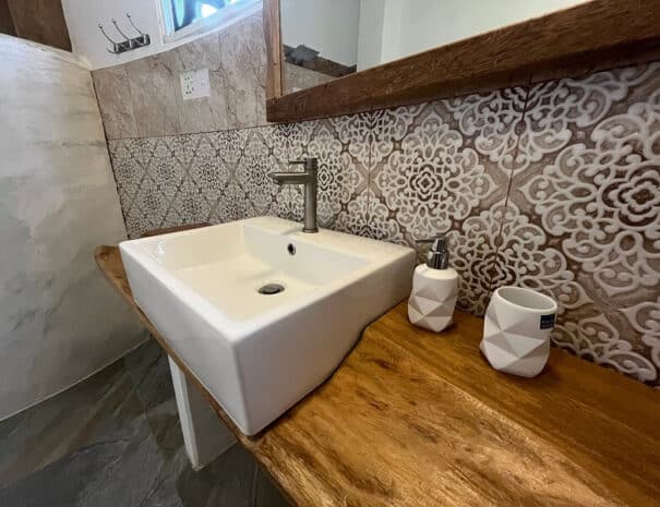 design bathroom, Dune Towers, Kalpitiya